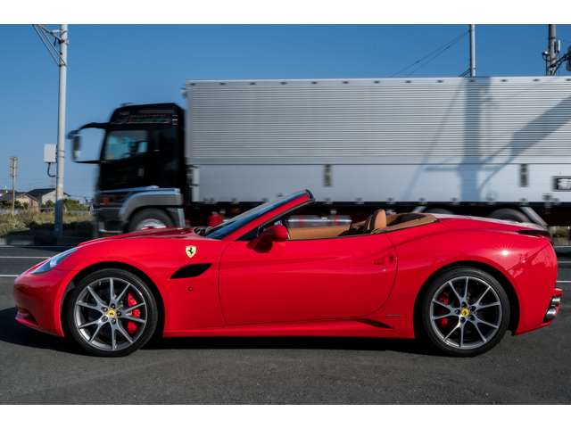 フェラーリ カリフォルニア Ｆ１ ＤＣＴ H21年 (東海) 99