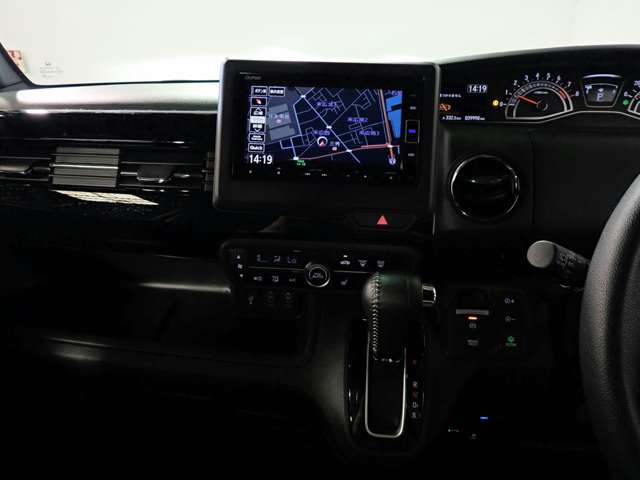 ホンダ Ｎ　ＢＯＸ カスタム ６６０ Ｌ ターボ R5年 (近畿) 99