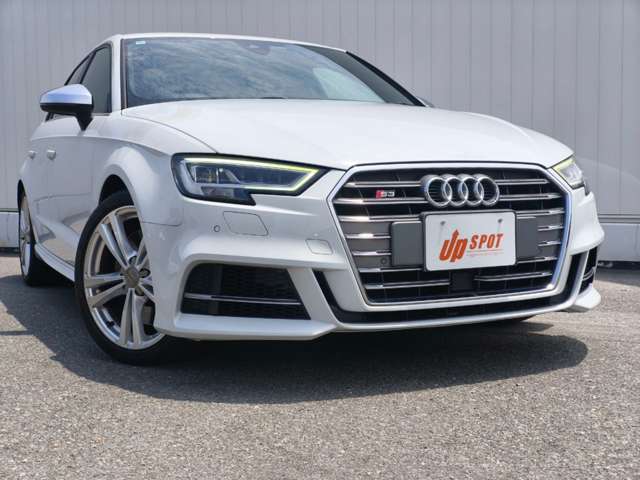 アウディ Ｓ３　スポーツバック ２．０ ４ＷＤ R2年 (近畿) 99