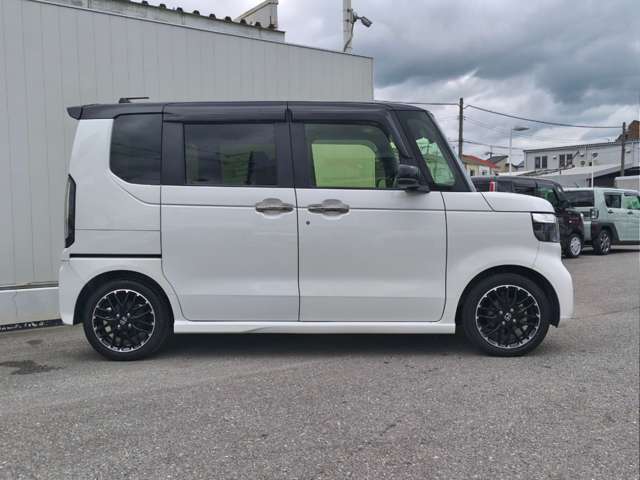 ホンダ Ｎ　ＢＯＸ カスタム ６６０ ターボ コーディネートスタイル ２トーン R6年 (近畿) 99