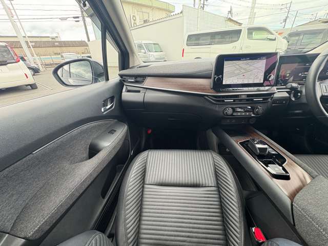 日産 ノートオーラ １．２ Ｇ レザーエディション R5年 (近畿) 99