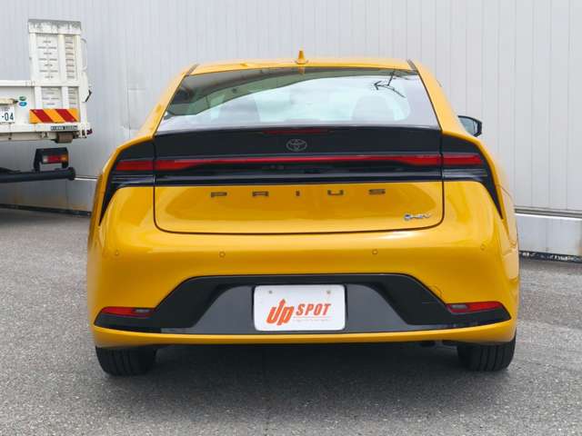 トヨタ プリウス ２．０ Ｚ R5年 (近畿) 99