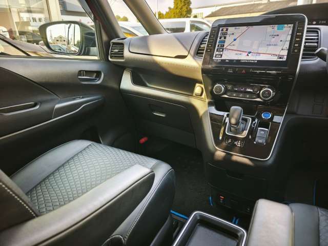 日産 セレナ １．２ Ｅ－ＰＯＷＥＲ ハイウェイスター Ｖ R3年 (近畿) 99