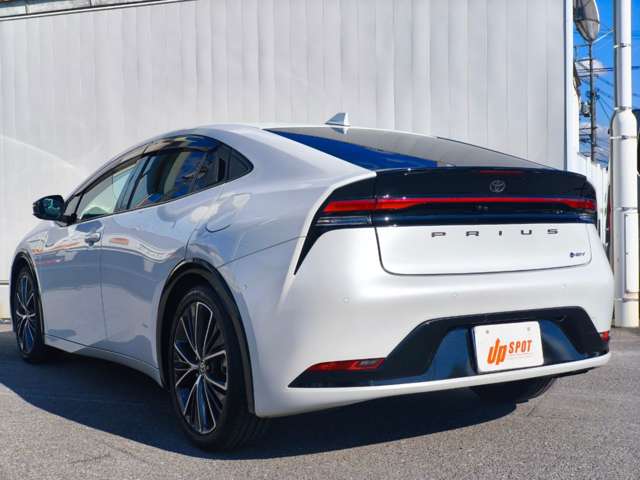 トヨタ プリウス ２．０ Ｚ R5年 (近畿) 99