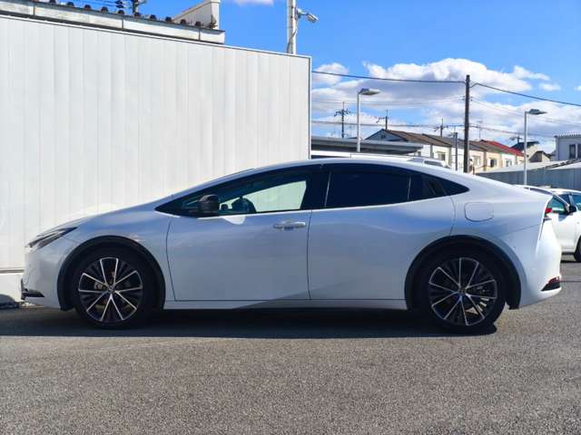 トヨタ プリウス ２．０ Ｚ R5年 (近畿) 99