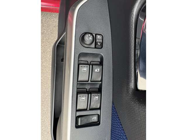 トヨタ ルーミー １．０ カスタム Ｇ－Ｔ H29年 (九州・沖縄) 99