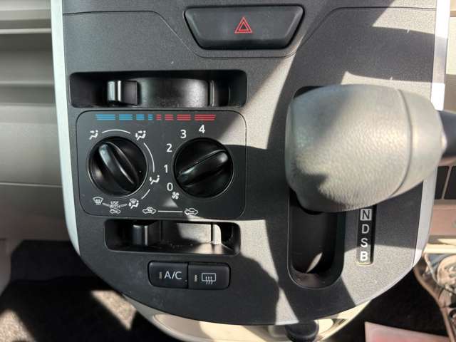 ダイハツ タント ６６０ Ｌ リミテッド ＳＡＩＩＩ R1年 (九州・沖縄) 99