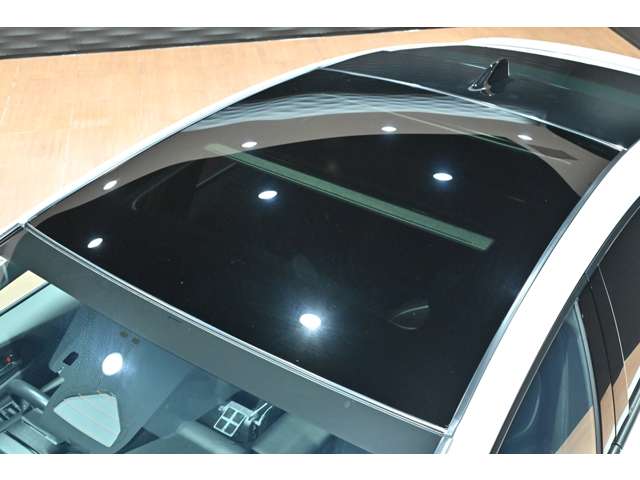 トヨタ プリウス ２．０ Ｚ R5年 (関東) 99