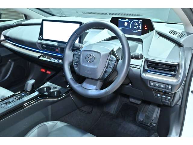トヨタ プリウス ２．０ Ｚ R5年 (関東) 99