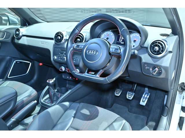 アウディ Ｓ１ ２．０ ４ＷＤ H29年 (関東) 99