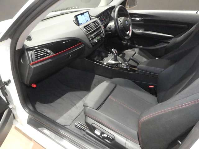 ＢＭＷ ２シリーズ ２２０Ｉ スポーツ H29年 (関東) 99