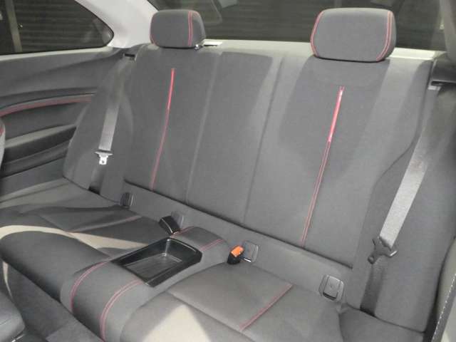 ＢＭＷ ２シリーズ ２２０Ｉ スポーツ H29年 (関東) 99