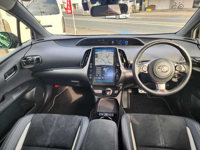 トヨタ プリウスＰＨＶ １．８ Ｓ ナビパッケージ ＧＲ スポーツ R2年 (近畿) 99