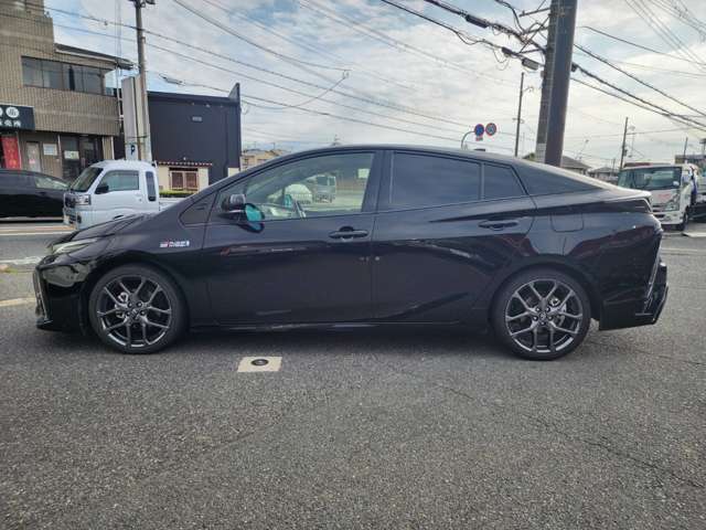 トヨタ プリウスＰＨＶ １．８ Ｓ ナビパッケージ ＧＲ スポーツ R2年 (近畿) 99