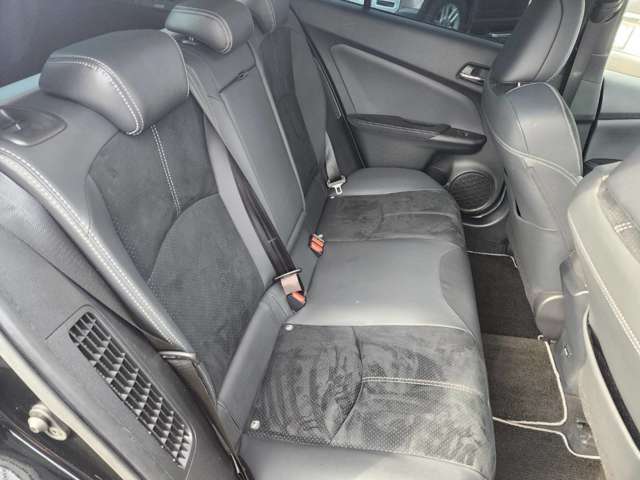 トヨタ プリウスＰＨＶ １．８ Ｓ ナビパッケージ ＧＲ スポーツ R2年 (近畿) 99