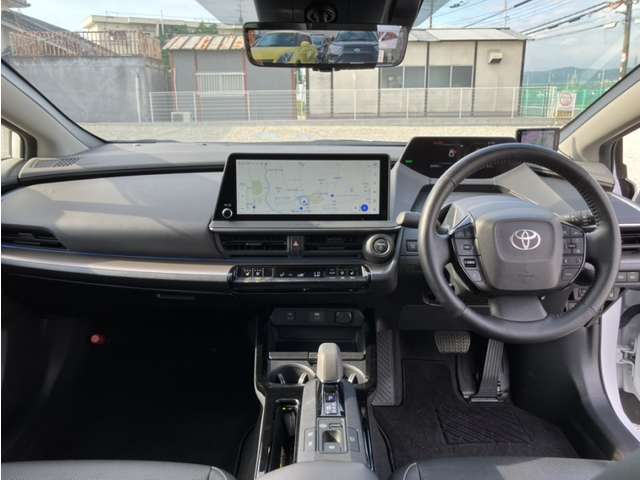 トヨタ プリウス ２．０ Ｚ R5年 (近畿) 99