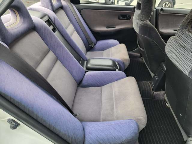 ホンダ シビックフェリオ １．６ ＳＩＲ H4年 (近畿) 99