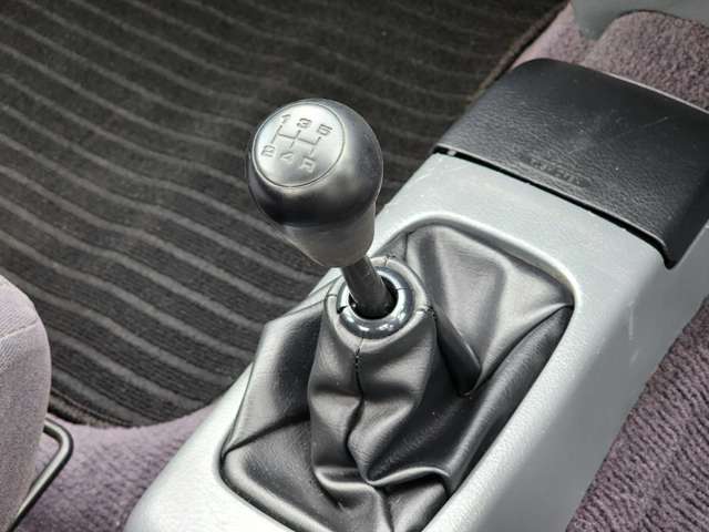 ホンダ シビックフェリオ １．６ ＳＩＲ H4年 (近畿) 99