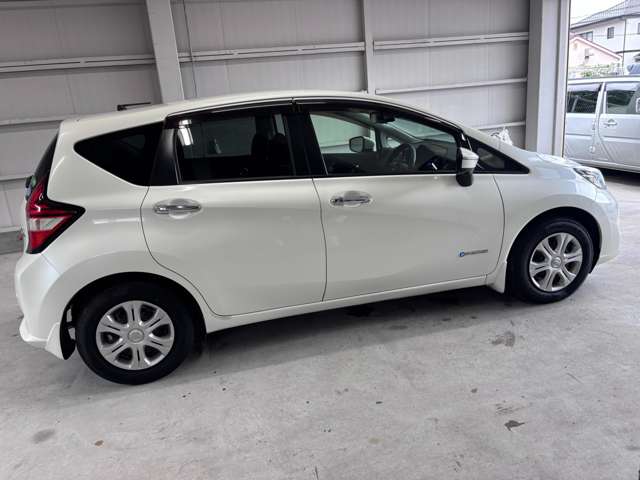 日産 ノート １．２ Ｅ－ＰＯＷＥＲ Ｘ H29年 (四国) 99