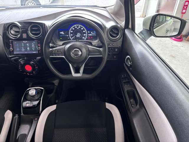 日産 ノート １．２ Ｅ－ＰＯＷＥＲ Ｘ H29年 (四国) 99