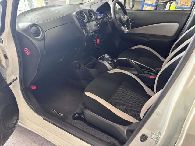 日産 ノート １．２ Ｅ－ＰＯＷＥＲ Ｘ H29年 (四国) 99