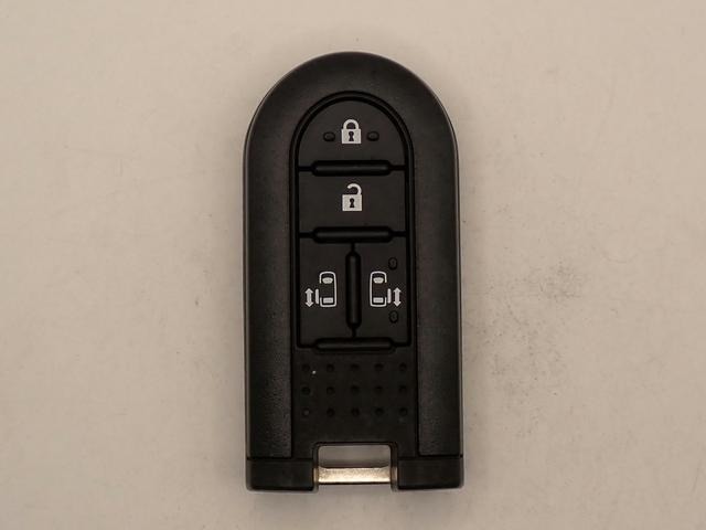 トヨタ ピクシス　メガ ６６０ Ｇターボ ＳＡＩＩＩ R4年 (近畿) 99