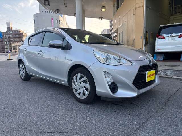 トヨタ アクア １．５ Ｓ H27年 (中国) 99