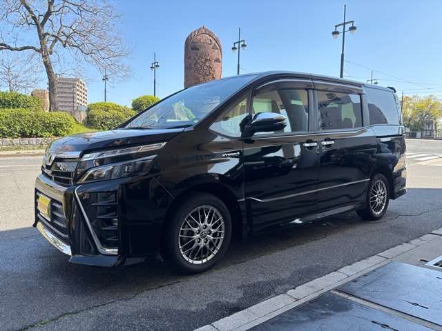 トヨタ ヴォクシー １．８ ハイブリッド ＺＳ 煌 H30年 (中国) 99