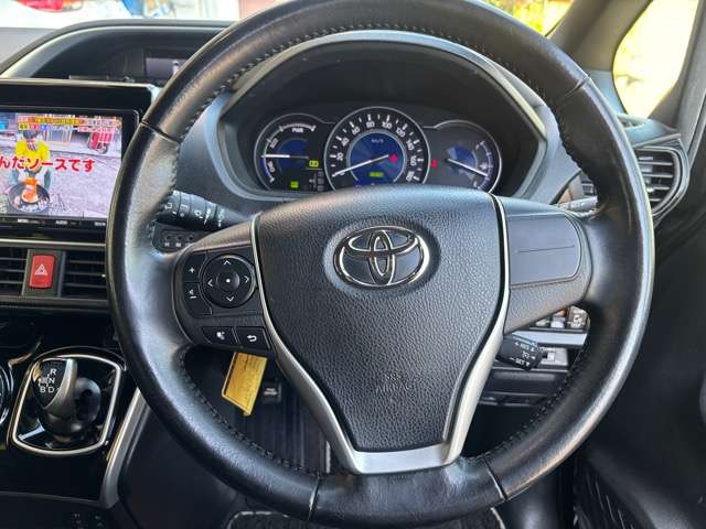 トヨタ ヴォクシー １．８ ハイブリッド ＺＳ 煌 H30年 (中国) 99