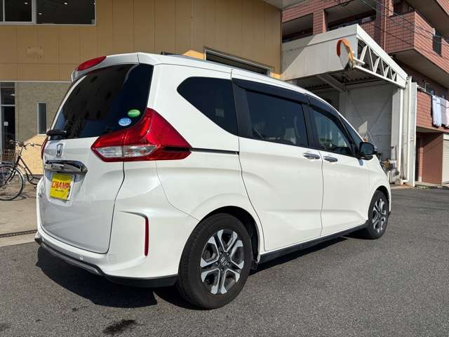 ホンダ フリード １．５ クロスター ホンダセンシング R2年 (中国) 99