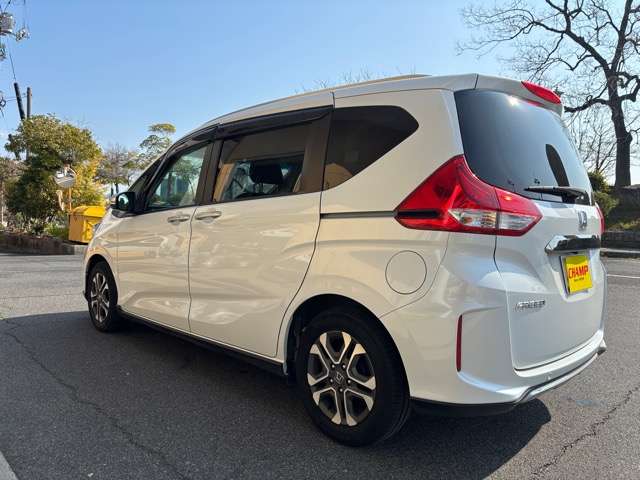 ホンダ フリード １．５ クロスター ホンダセンシング R2年 (中国) 99