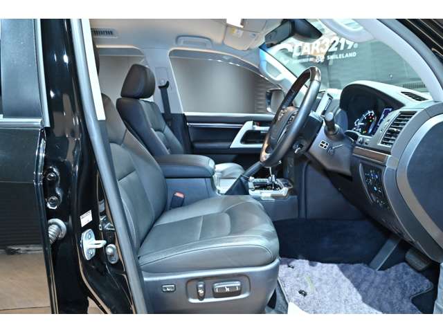 トヨタ ランドクルーザー ４．６ ＡＸ Ｇセレクション ４ＷＤ H30年 (関東) 99