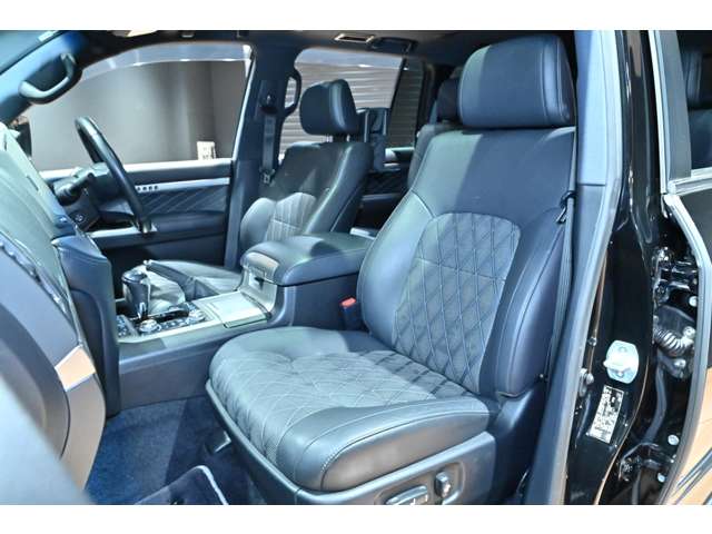 トヨタ ランドクルーザー ４．６ ＺＸ Ｇフロンティア ４ＷＤ H29年 (関東) 99