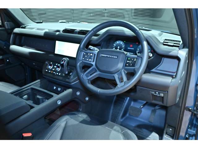 ランドローバー ディフェンダー ９０ Ｘダイナミック ＳＥ ３．０Ｌ Ｄ３００ ディーゼルターボ ４ＷＤ R6年 (関東) 99