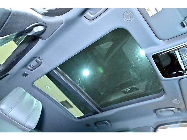 ランドローバー レンジローバーヴェラール ダイナミックＨＳＥ ２．０Ｌ Ｄ２００ ディーゼルターボ ４ＷＤ R5年 (関東) 99