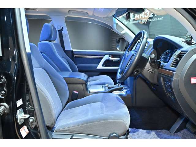 トヨタ ランドクルーザー ４．６ ＡＸ ４ＷＤ H29年 (関東) 99