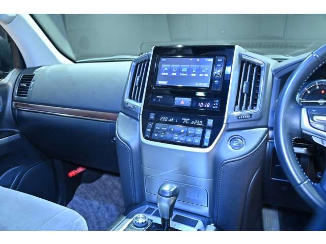 トヨタ ランドクルーザー ４．６ ＡＸ ４ＷＤ H29年 (関東) 99