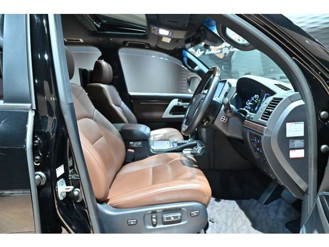 トヨタ ランドクルーザー ４．６ ＺＸ ４ＷＤ H30年 (関東) 99
