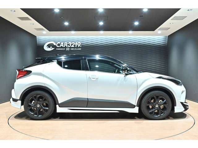 トヨタ Ｃ−ＨＲ ハイブリッド １．８ Ｇ モード ネロ セーフティ プラスＩＩＩ R5年 (関東) 99