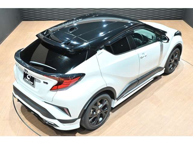 トヨタ Ｃ−ＨＲ ハイブリッド １．８ Ｇ モード ネロ セーフティ プラスＩＩＩ R5年 (関東) 99