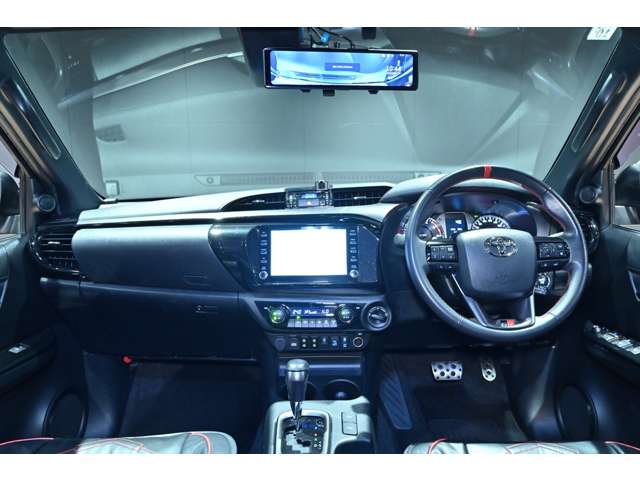 トヨタ ハイラックス ２．４ Ｚ ＧＲスポーツ ディーゼルターボ ４ＷＤ R5年 (関東) 99