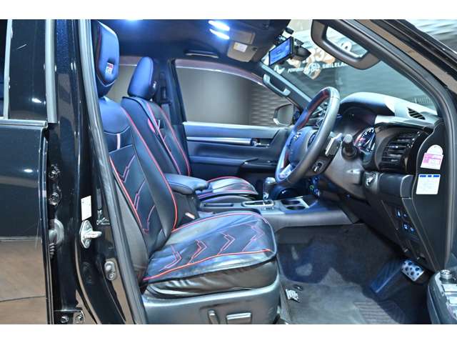 トヨタ ハイラックス ２．４ Ｚ ＧＲスポーツ ディーゼルターボ ４ＷＤ R5年 (関東) 99