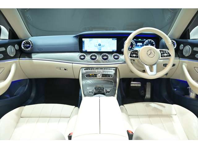 メルセデスベンツ Ｅクラスカブリオレ Ｅ２００ スポーツ （ＢＳＧ搭載モデル） R2年 (関東) 99