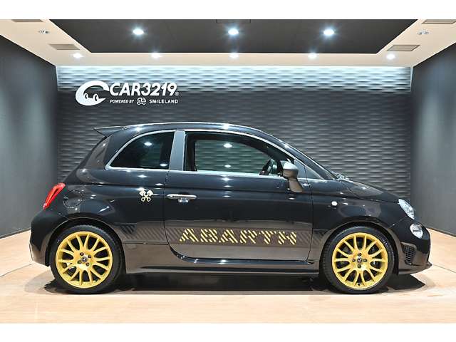 アバルト ６９５セッタンタチンクエ アニヴェルサーリオ １．４ R7年 (関東) 99