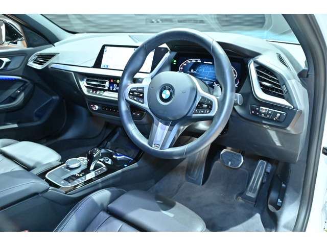 ＢＭＷ １シリーズ Ｍ１３５Ｉ Ｘドライブ ４ＷＤ R6年 (関東) 99
