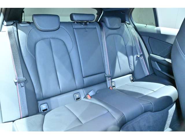 ＢＭＷ １シリーズ Ｍ１３５Ｉ Ｘドライブ ４ＷＤ R6年 (関東) 99