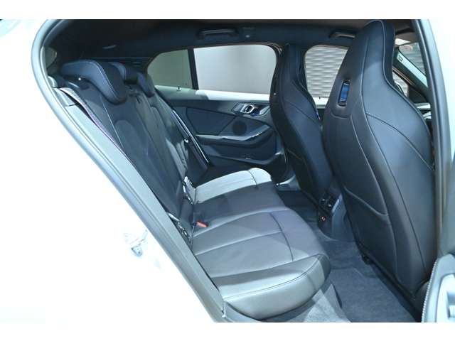 ＢＭＷ １シリーズ Ｍ１３５Ｉ Ｘドライブ ４ＷＤ R6年 (関東) 99