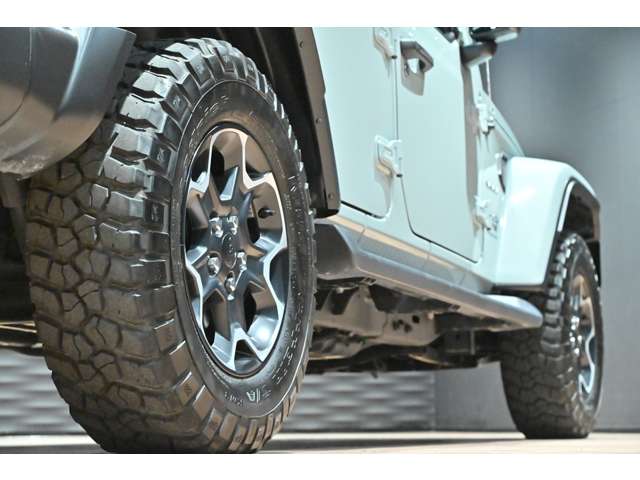 ジープ ラングラー　アンリミテッド アンリミテッド サハラ ２．０Ｌ ４ＷＤ R5年 (関東) 99