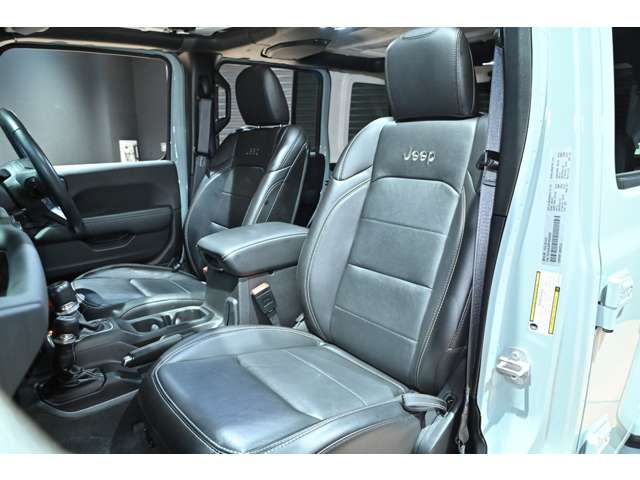 ジープ ラングラー　アンリミテッド アンリミテッド サハラ ２．０Ｌ ４ＷＤ R5年 (関東) 99