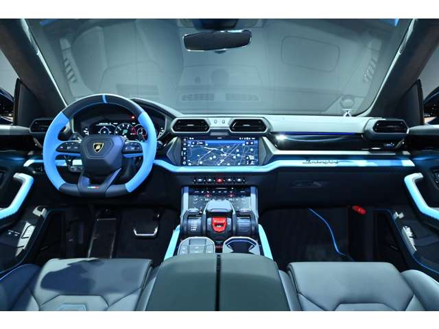 ランボルギーニ ウルス ＳＥ ４ＷＤ R8年 (関東) 99